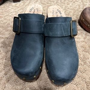 Kirk-Ease Black Clog